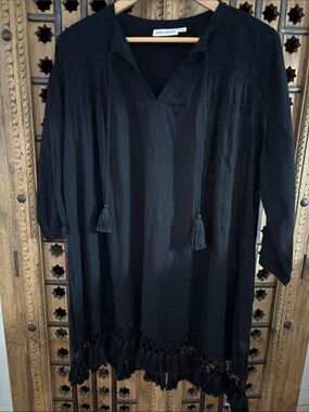 Roller Rabbit Black V-Neck Tunic with Crochet Yoke